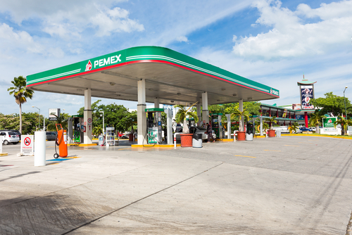 Full Service Gas Stations in Mexico